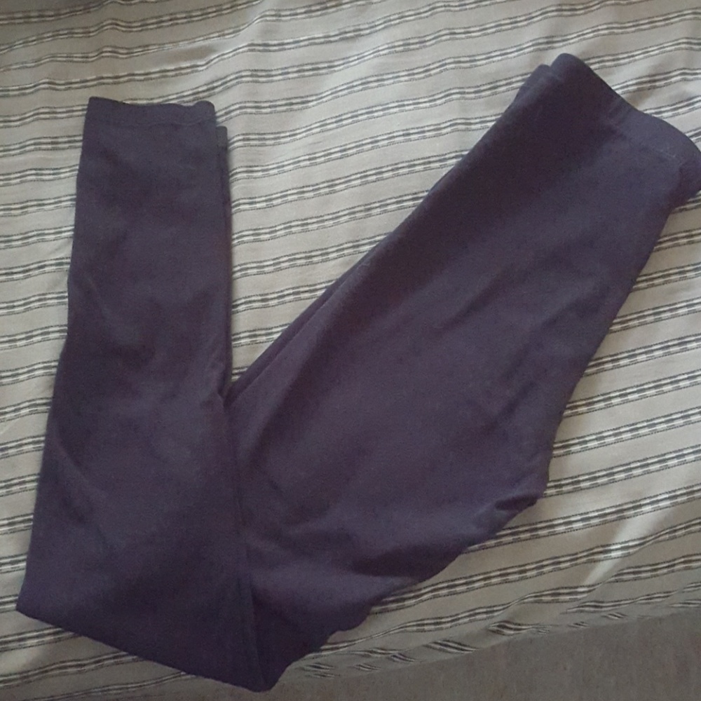 Black leggings